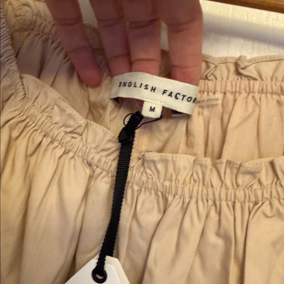 English Factory Lynn RICKRACK TRIM PUFF SLEEVE
TOP - Picture 8 of 8